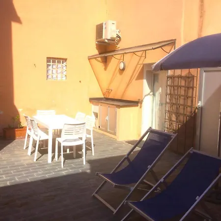 La Casa Con Il Grande Terrazzo *